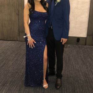 Blue dress